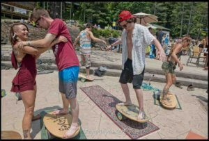 ahlee indo board workshop at mountain music festival