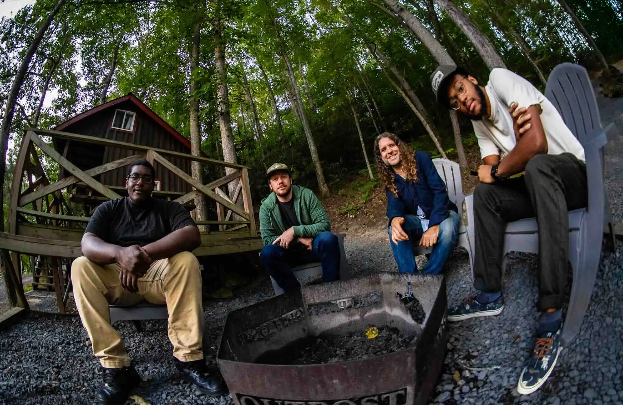 The infamous stringdusters press photo 2021